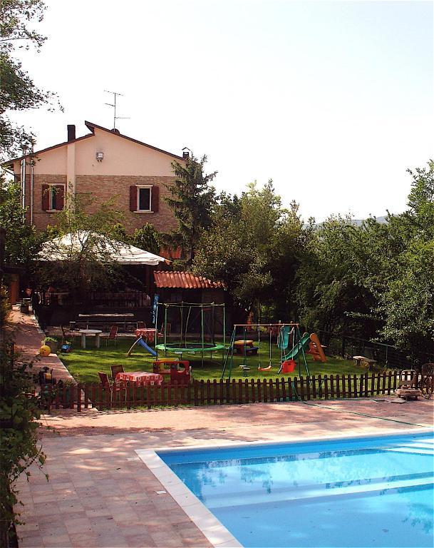 Agriturismo Ca' Isotta Castello di Serravalle Exterior foto
